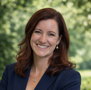 Michelle Leone Headshot